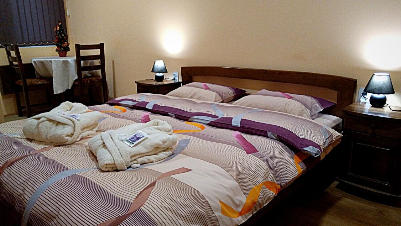 Guest House Fun And Rest Plovdiv Exterior photo