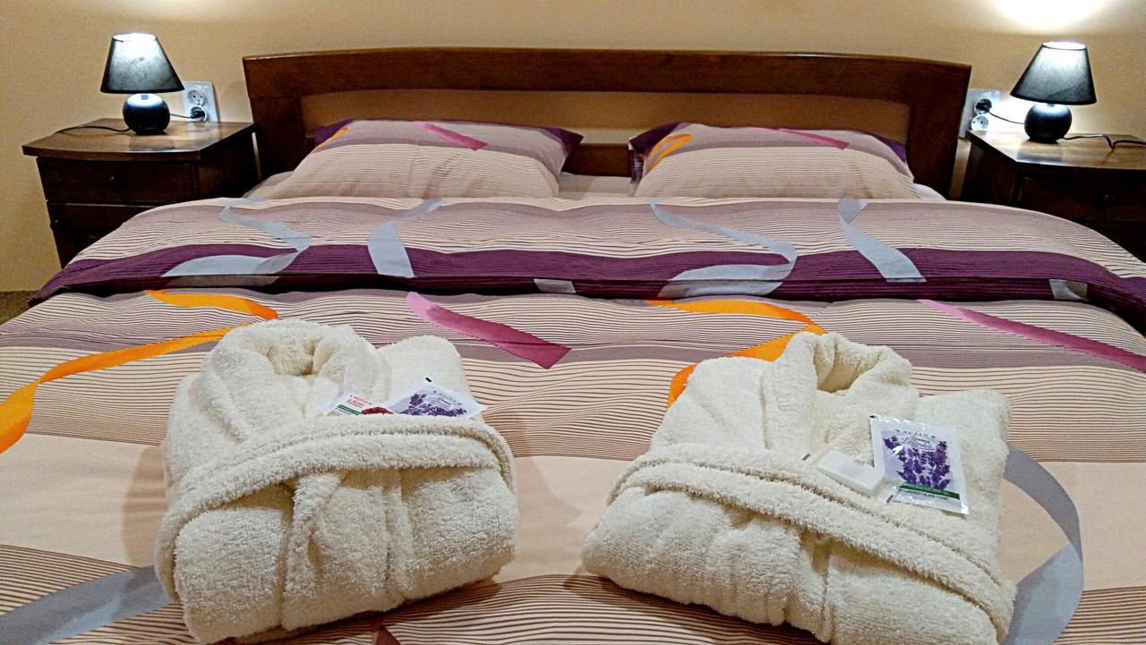 Guest House Fun And Rest Plovdiv Exterior photo